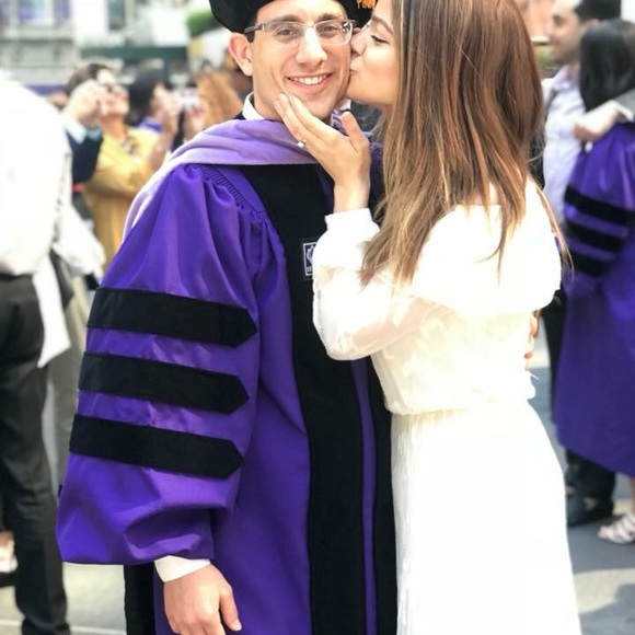 Meet Your Posher!🙋🏻♀️❤️ - Picture 7 of 8